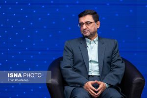 Read more about the article رئیس دانشگاه علوم پزشکی تهران بر ضرورت فعالیت‌های جانبی در کنار تحصیل تأکید کرد