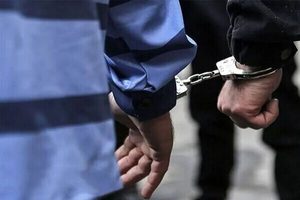 دستگیری ۷ متهم و کشف اموال مسروقه؛۵۰۰ بسته سیگار قاچاق در نطنز کشف شد